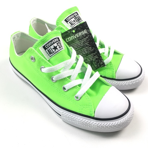 womens green chuck taylors